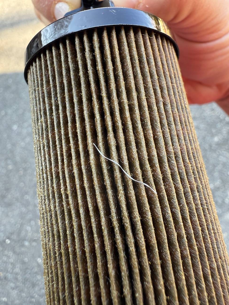 Jeep Gladiator Thoughts on large metal strips in oil filter? IMG_2152