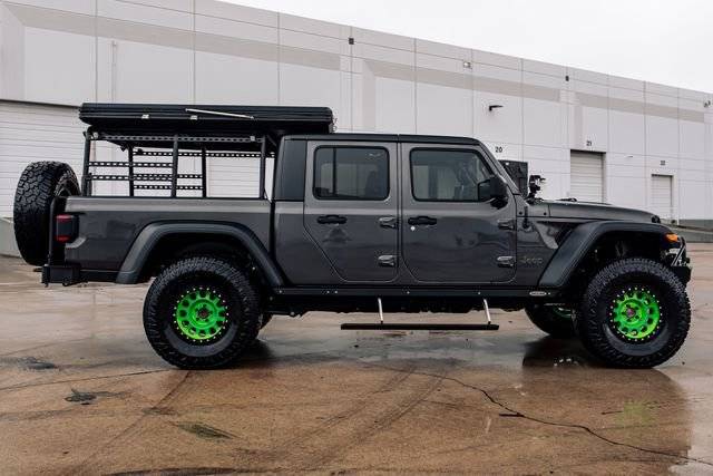 Jeep Gladiator Looking at this Gladiator, need help deciding! 3d5faa8986c341f39ed3a4402250a5e8