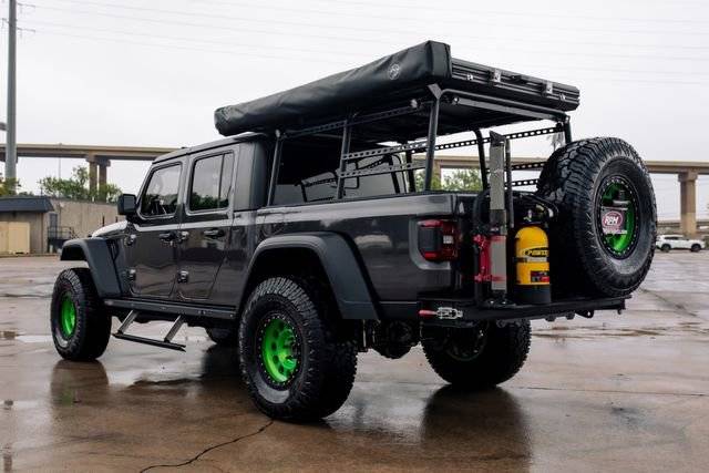 Jeep Gladiator Looking at this Gladiator, need help deciding! 49a0c677d1dc4d8ab9255a3b82ffc6b4