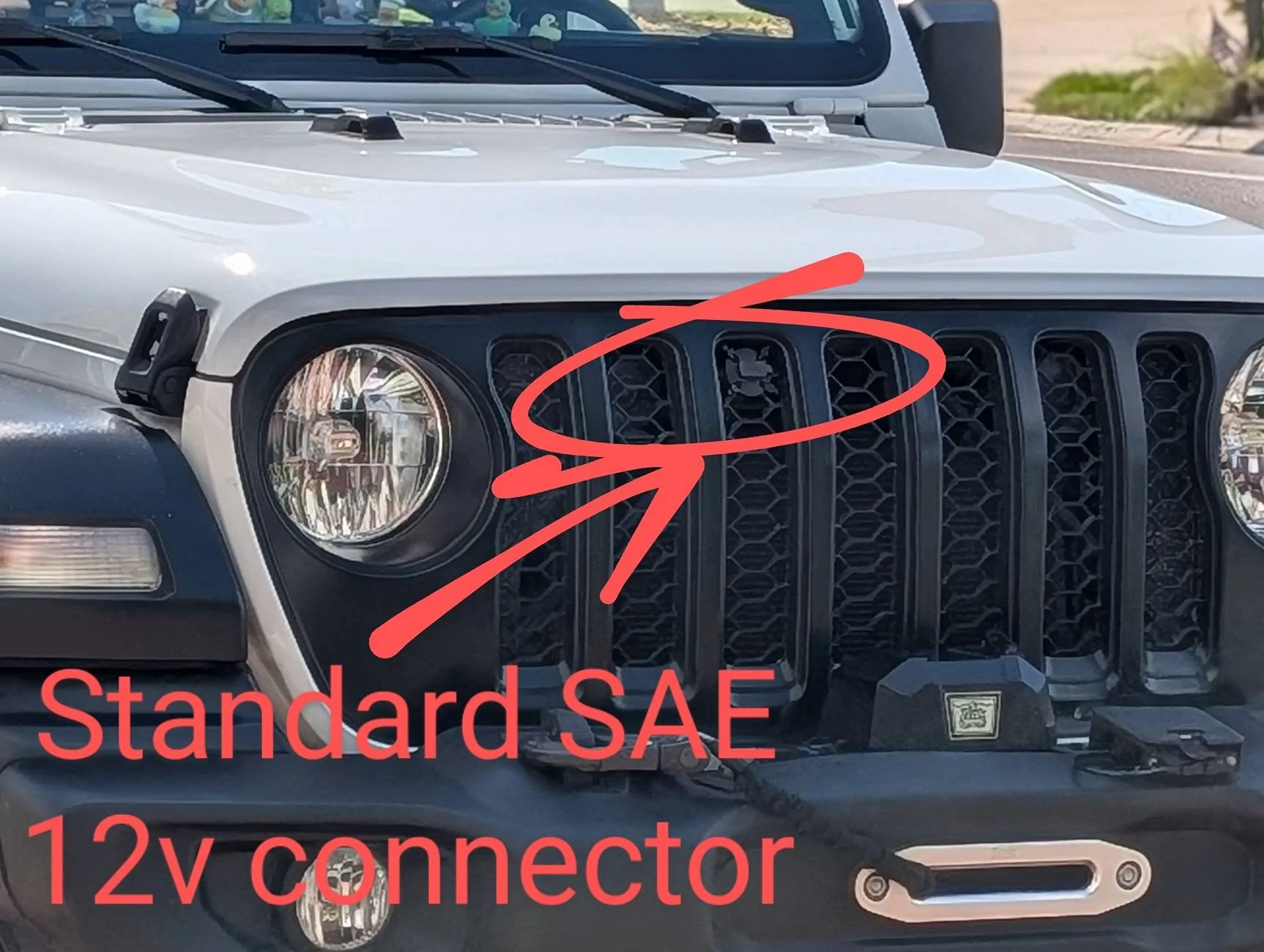 Jeep Gladiator Battery Tender PXL_20240824_201557916.PORTRAIT~2