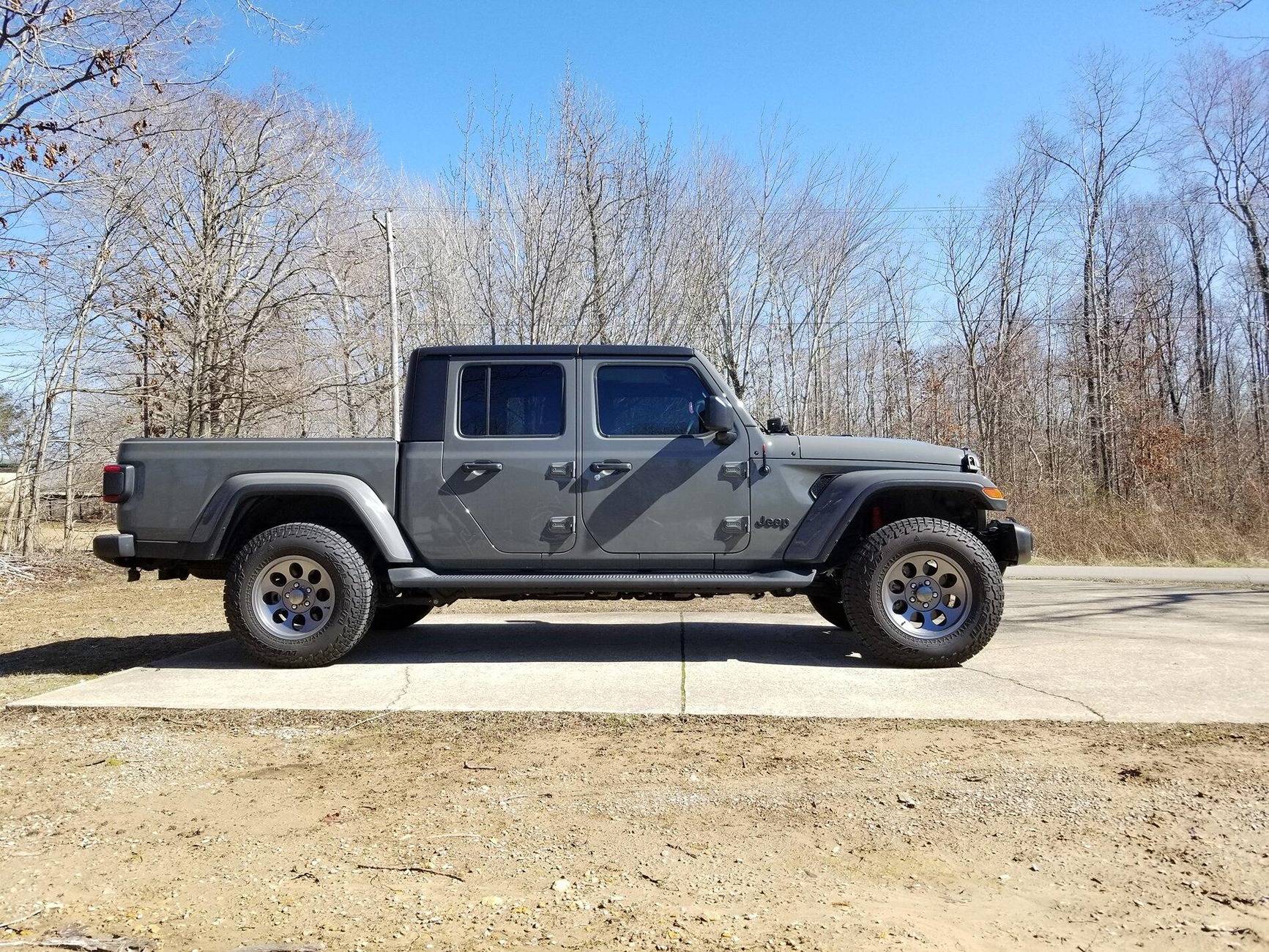 Jeep Gladiator Buying same model twice in a row....why? 20210303_134325