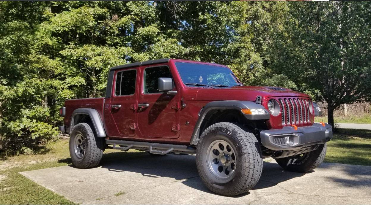 Jeep Gladiator Buying same model twice in a row....why? Screenshot 2025-01-14 092434