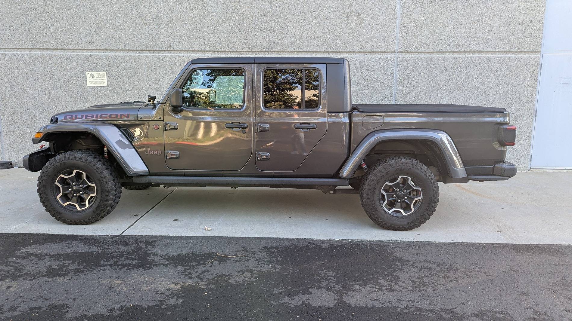 Jeep Gladiator EVO-3152EXT 2.5" lift questions PXL_20250306_152857505