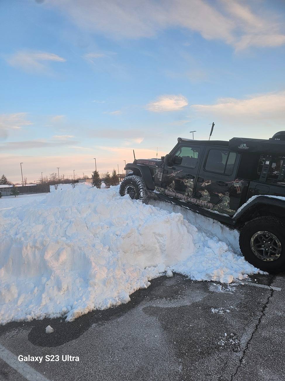 Jeep Gladiator "Betsy" The Memorial Gladiator 20250108_173031