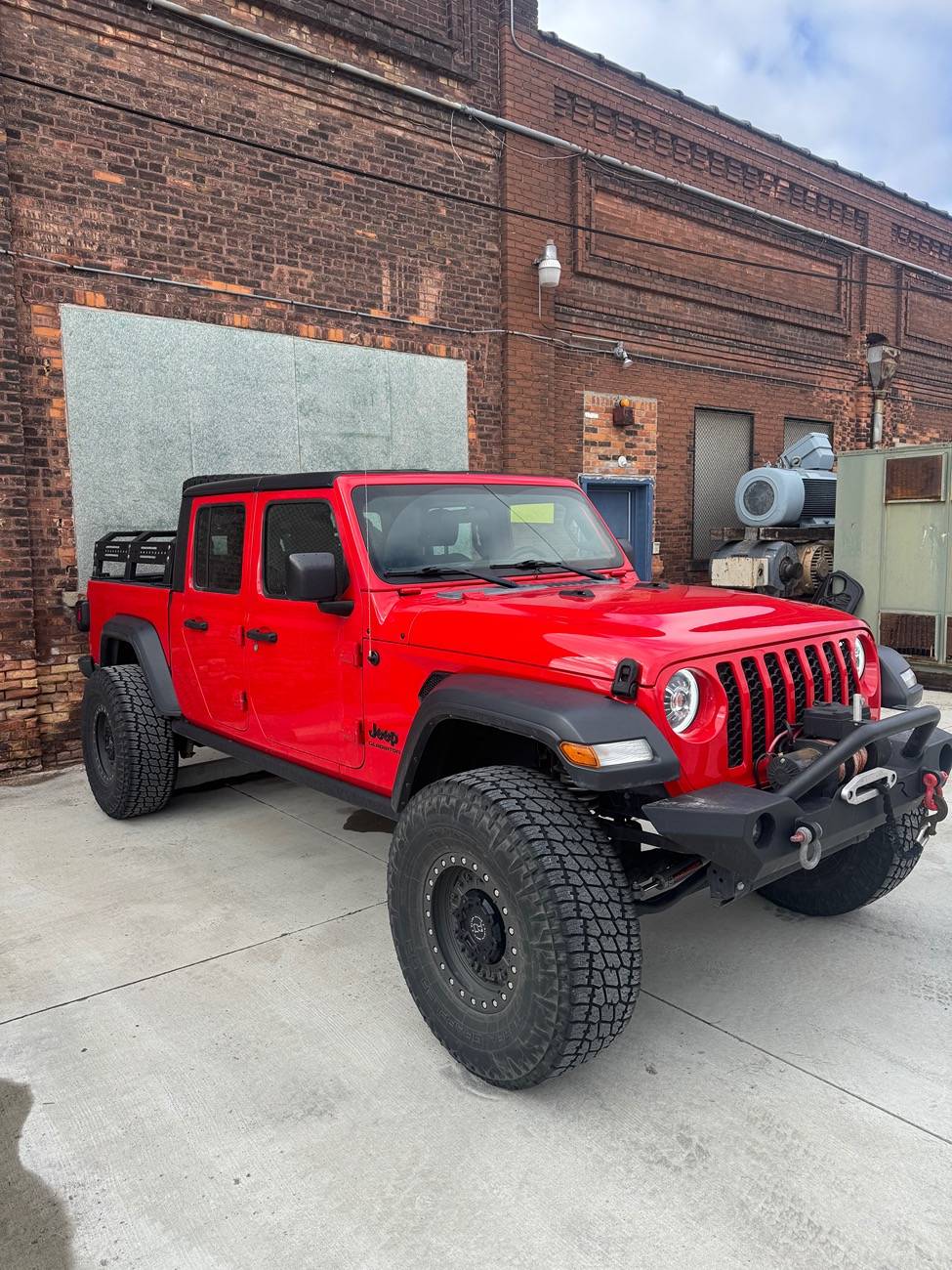 Jeep Gladiator 2020 Jeep gladiator Sport $26,000!!! IMG_8256