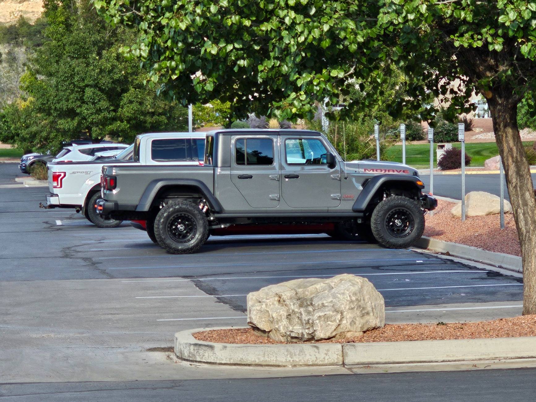 Jeep Gladiator Buying same model twice in a row....why? 20230916_175634