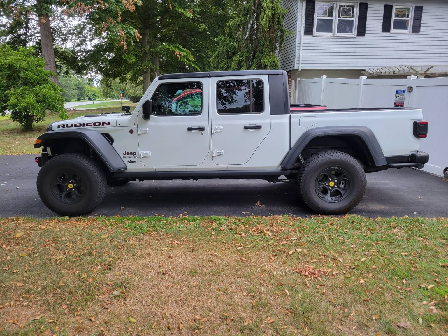 Jeep Gladiator Buying same model twice in a row....why? 20210801_133815