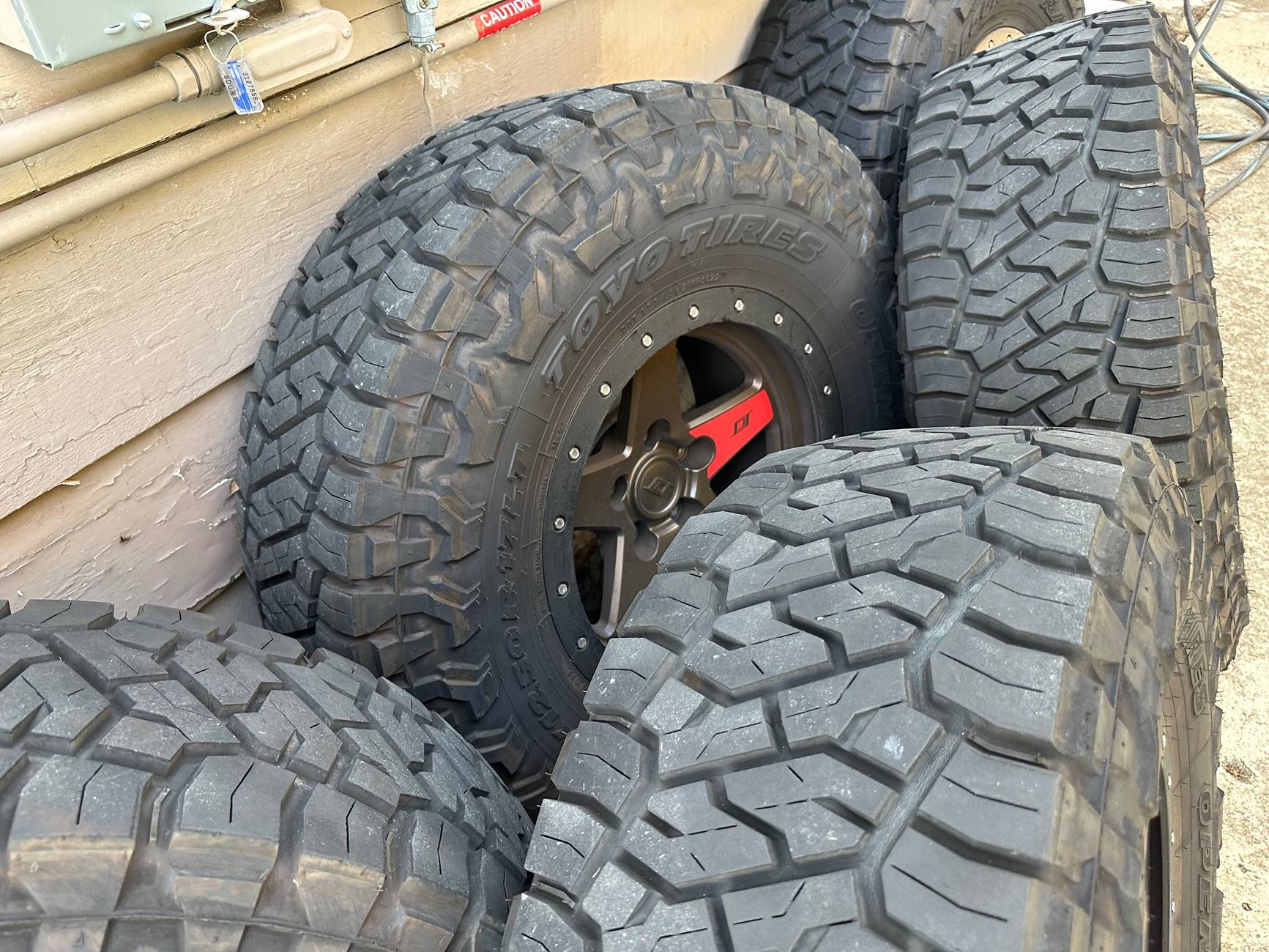 Jeep Gladiator Jeep SCS wheels 35 in Toyo Open Country RT Trail (San Diego) IMG_6320