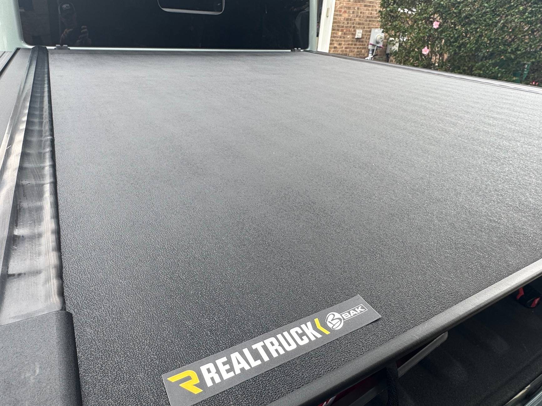 Jeep Gladiator RealTruck BAK Revolver X4s Hard Rolling Truck Bed Tonneau Cover | 80701 | Fits 2020-2025 Jeep Gladiator 5' Bed (60.3") IMG_8578