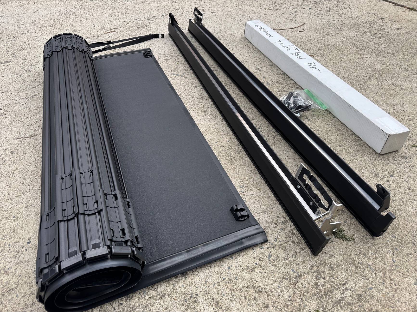 Jeep Gladiator RealTruck BAK Revolver X4s Hard Rolling Truck Bed Tonneau Cover | 80701 | Fits 2020-2025 Jeep Gladiator 5' Bed (60.3") IMG_8587