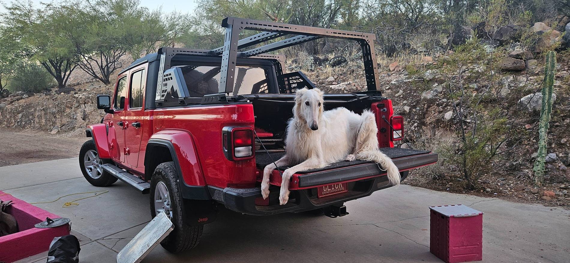 Jeep Gladiator Tonneau cover bed rack? 20231023_173849_exported_1721622823786
