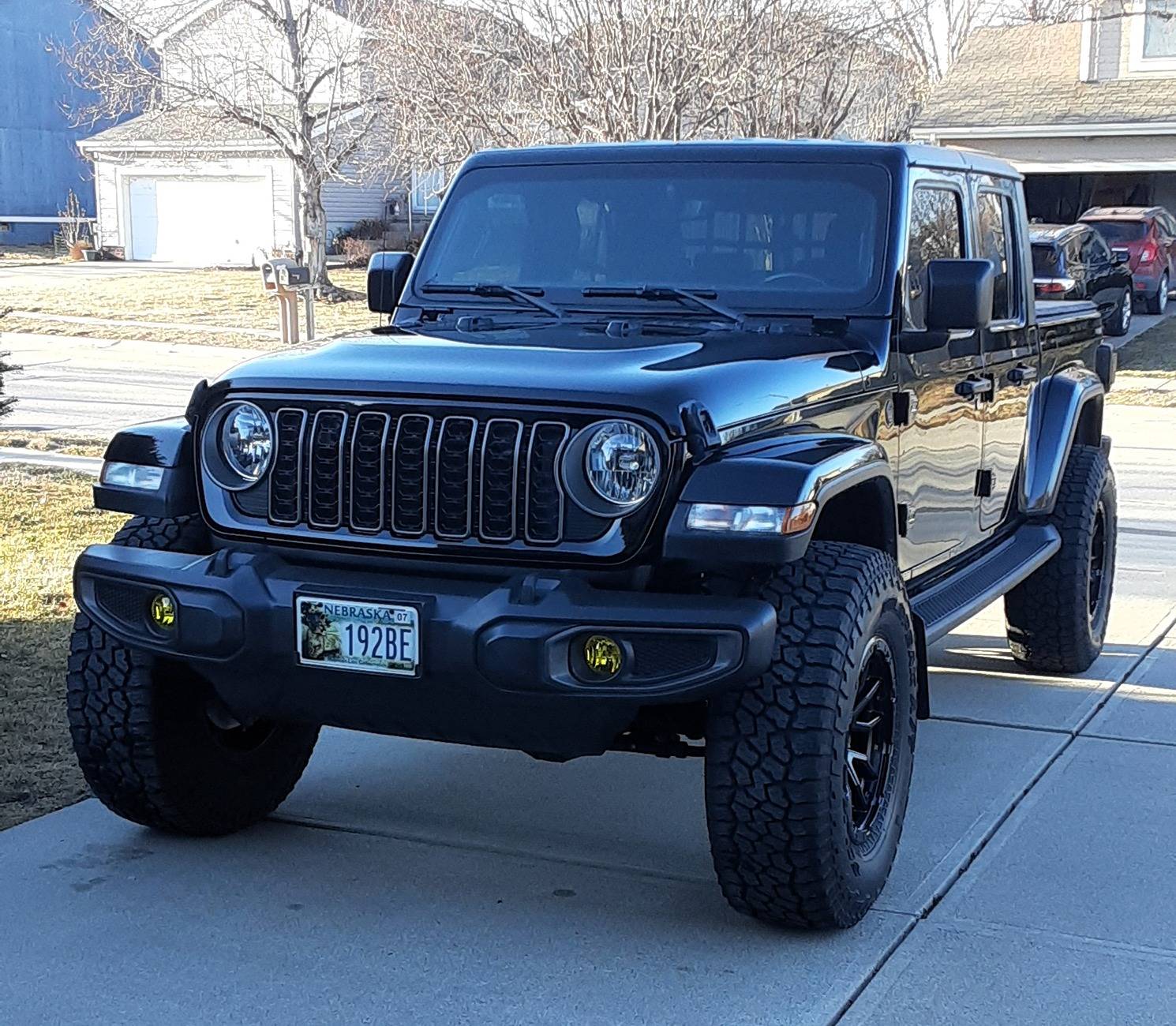 Jeep Gladiator Updated 2024+ grille installed on my 2020 JT (temperature readings added) 20250308_171954