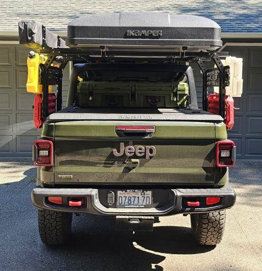 Jeep Gladiator Tonneau cover bed rack? MEb454a59445686c9a942f77e28d4c3225