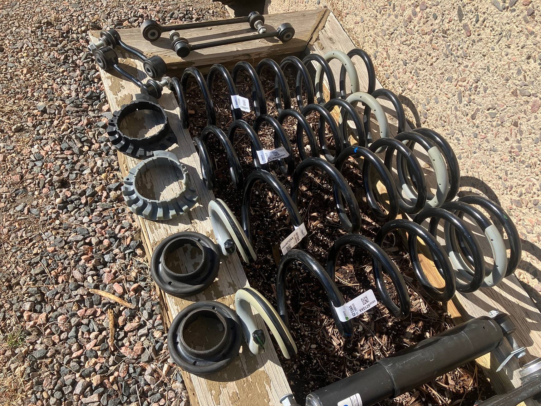 Jeep Gladiator Rubicon Suspension Take Off (Fox shocks) 75EAC34A-2281-4CF4-9272-BD86A9228B51