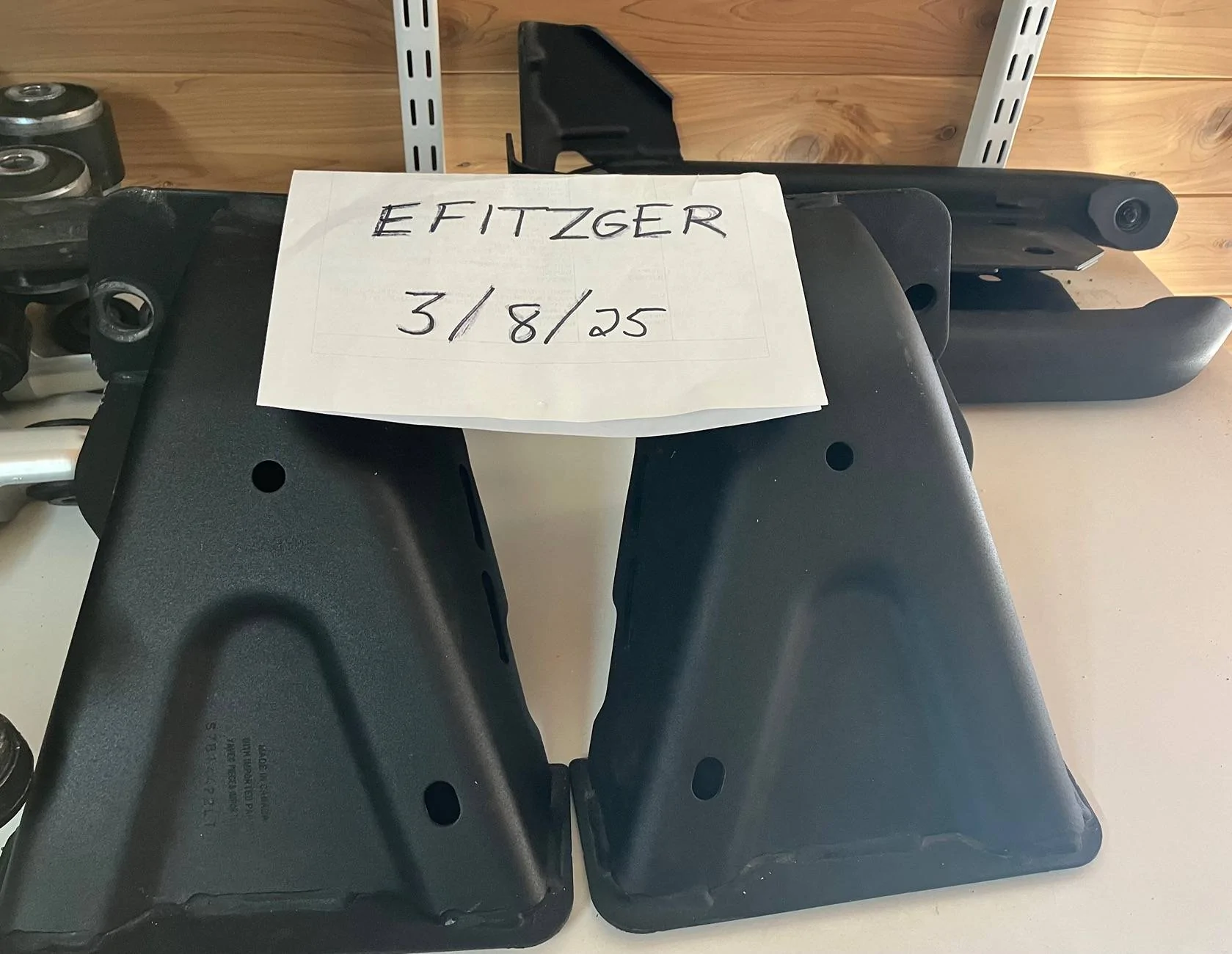 Jeep Gladiator 2023 Rubicon OEM bed sliders -200 AA6BDDDB-F5AD-48EC-9A57-FADE510689EA