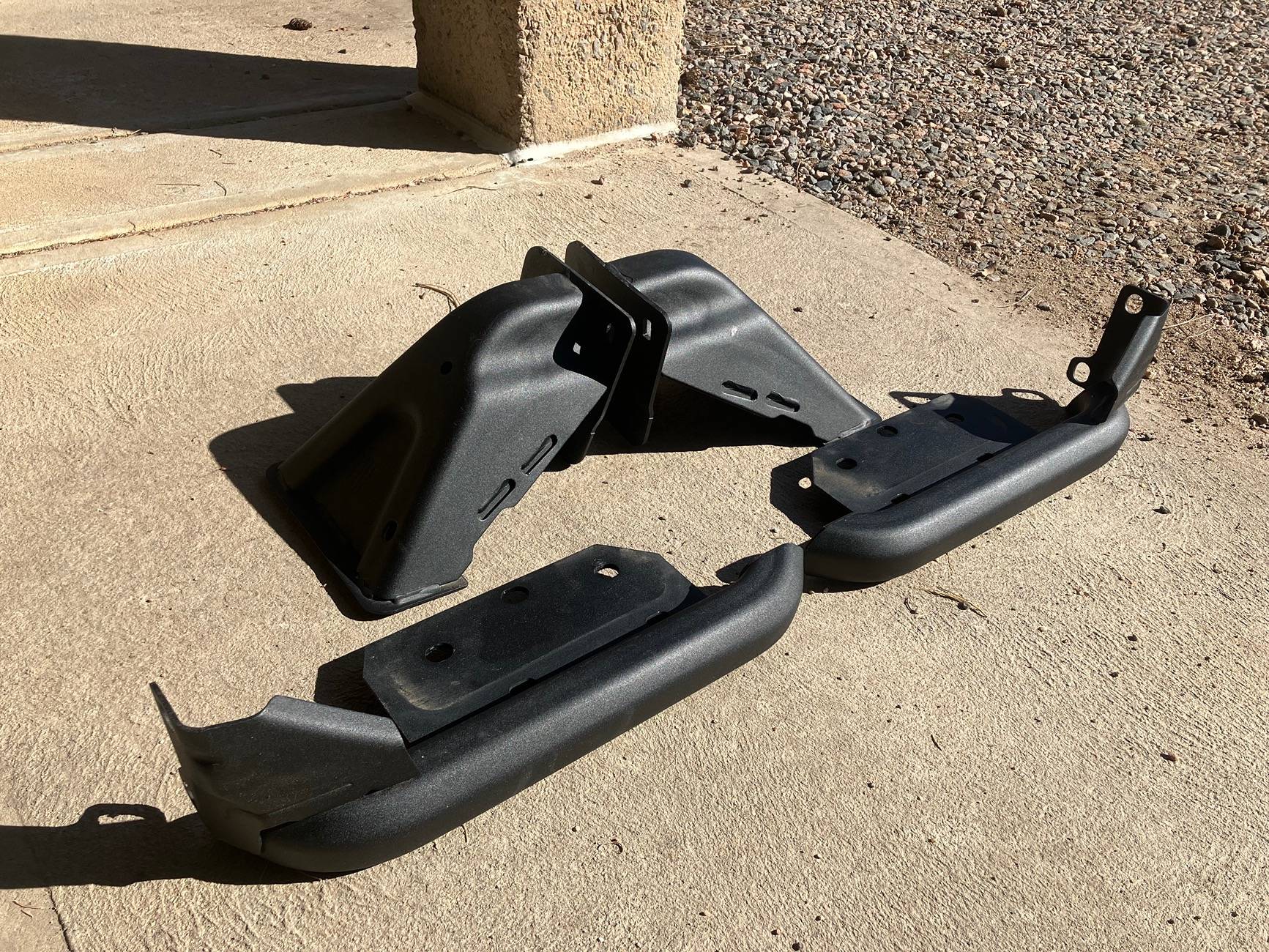 Jeep Gladiator 2023 Rubicon OEM bed sliders -200 163A1EF1-15D6-4504-B418-3471D7322F59