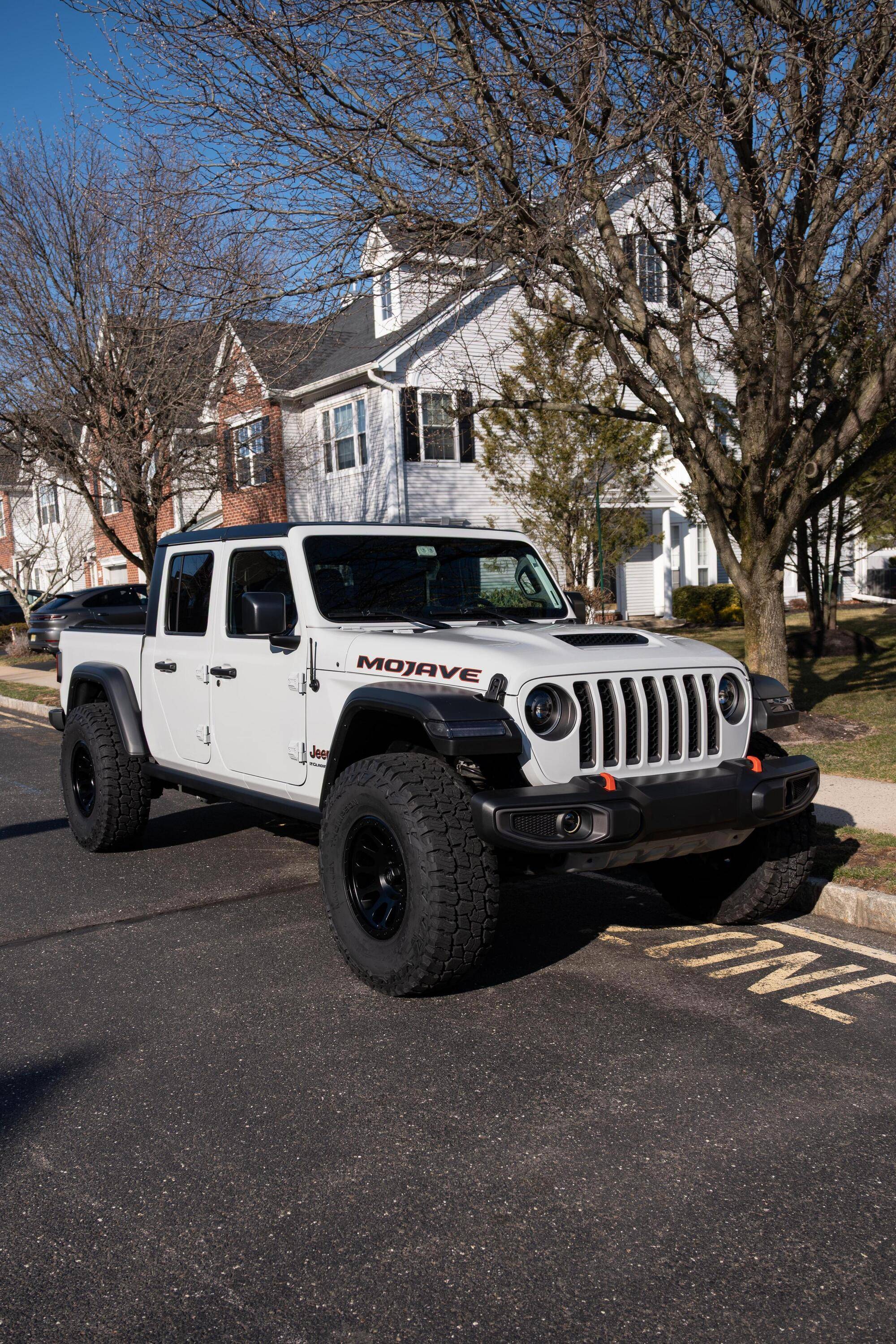 Jeep Gladiator BRIGHT WHITE Gladiator JT Club 4XvTasL