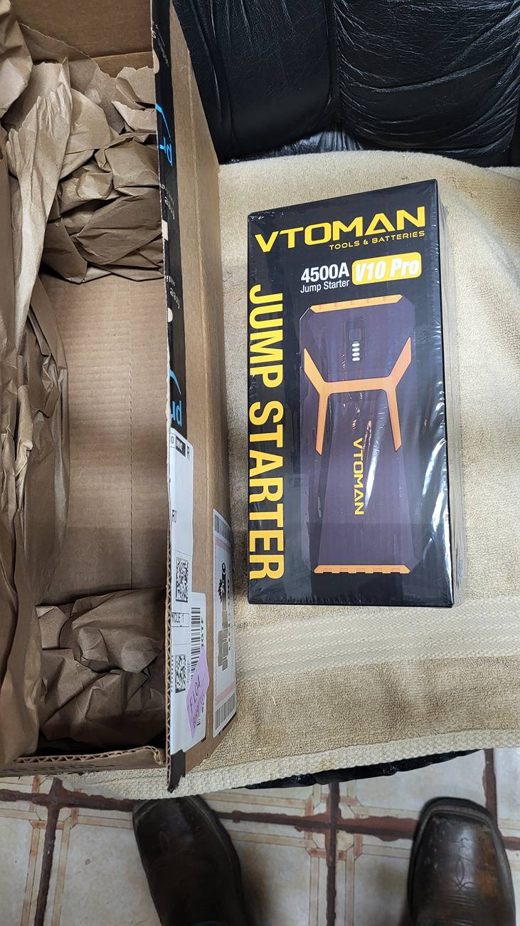 Jeep Gladiator 4500A Jump Starter - Amazon - $50 until 3/11 20250311_201931
