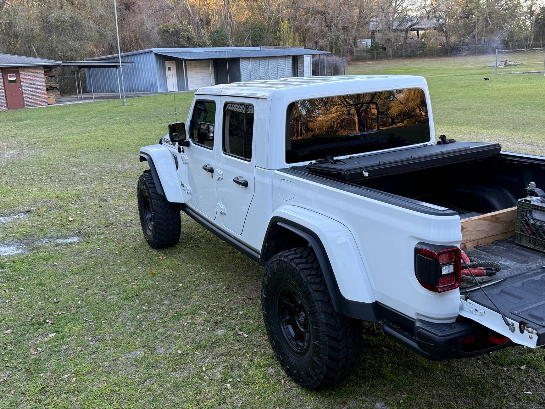 Jeep Gladiator Anyone go with more narrow 35” tires? IMG_0596