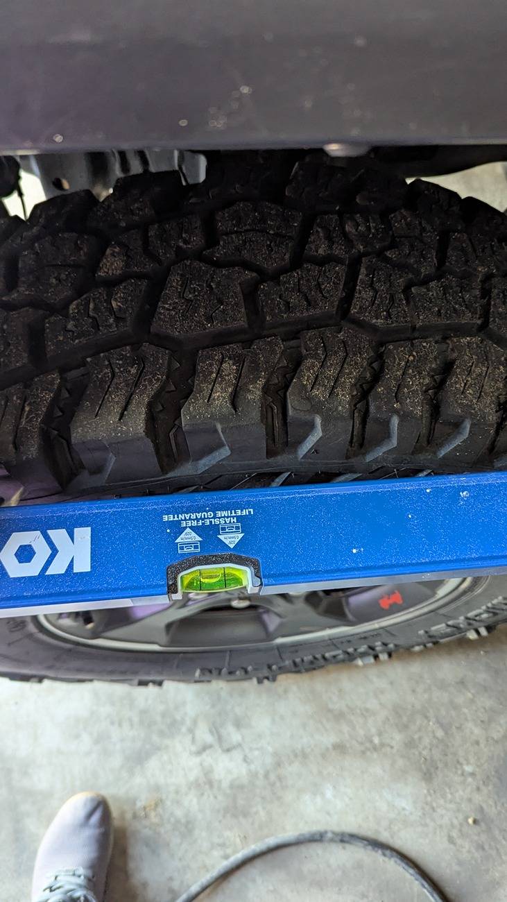 Jeep Gladiator Sagging on one side - looking for input // Clayton Off-Road PXL_20250313_160928100