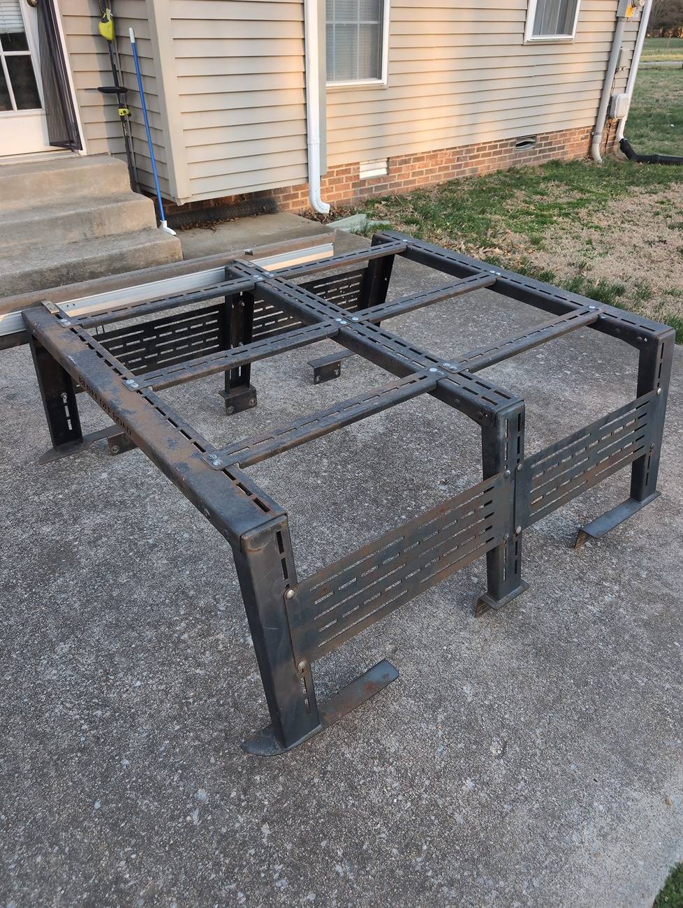 Jeep Gladiator Rebel off-road Full height rack with tire carrier 400.00 17419078370438078699206282711665