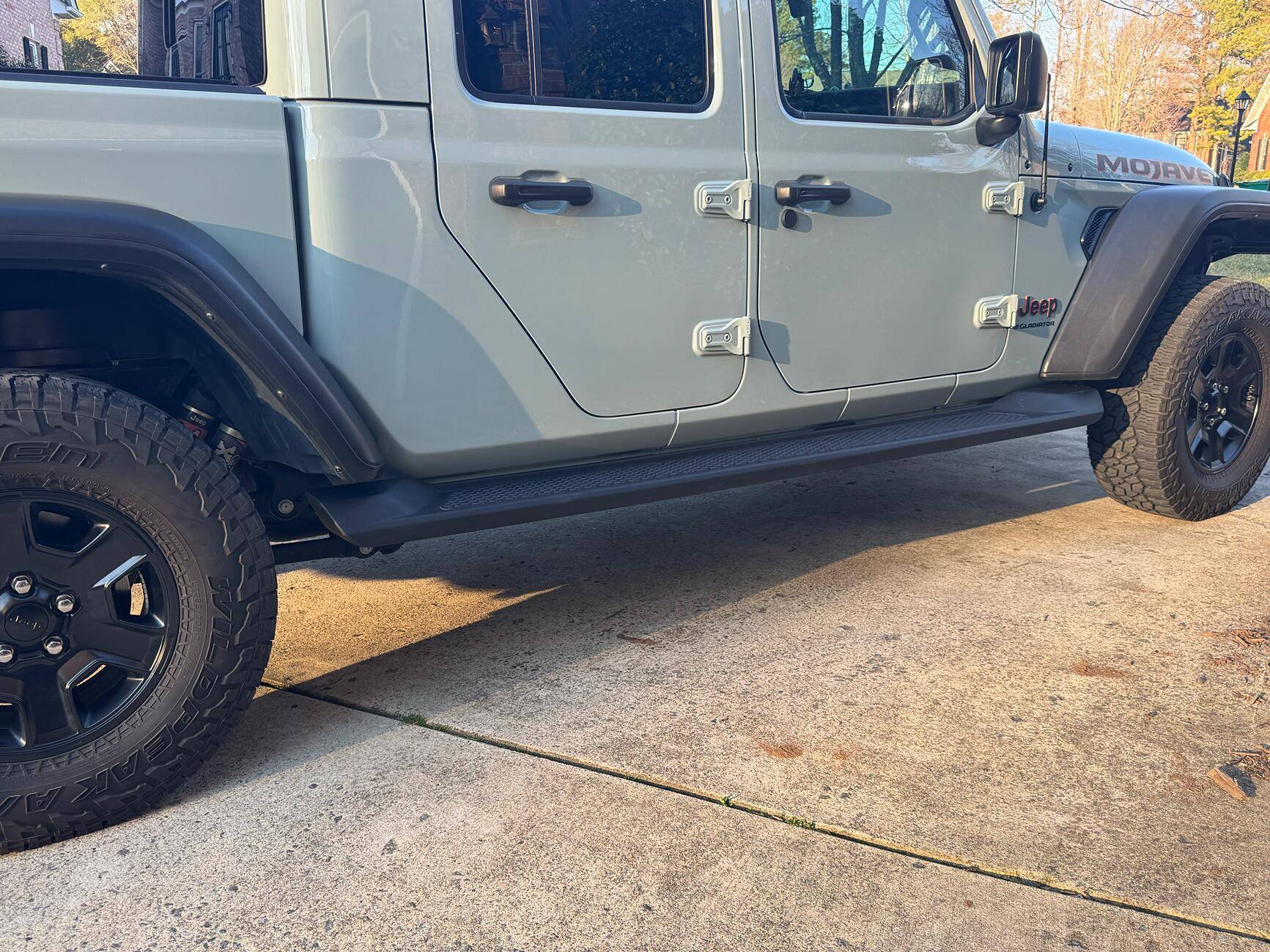 Jeep Gladiator OEM Mopar Running Boards, Side Steps -  68341196AA / 68341197AA tempImageoJJp42