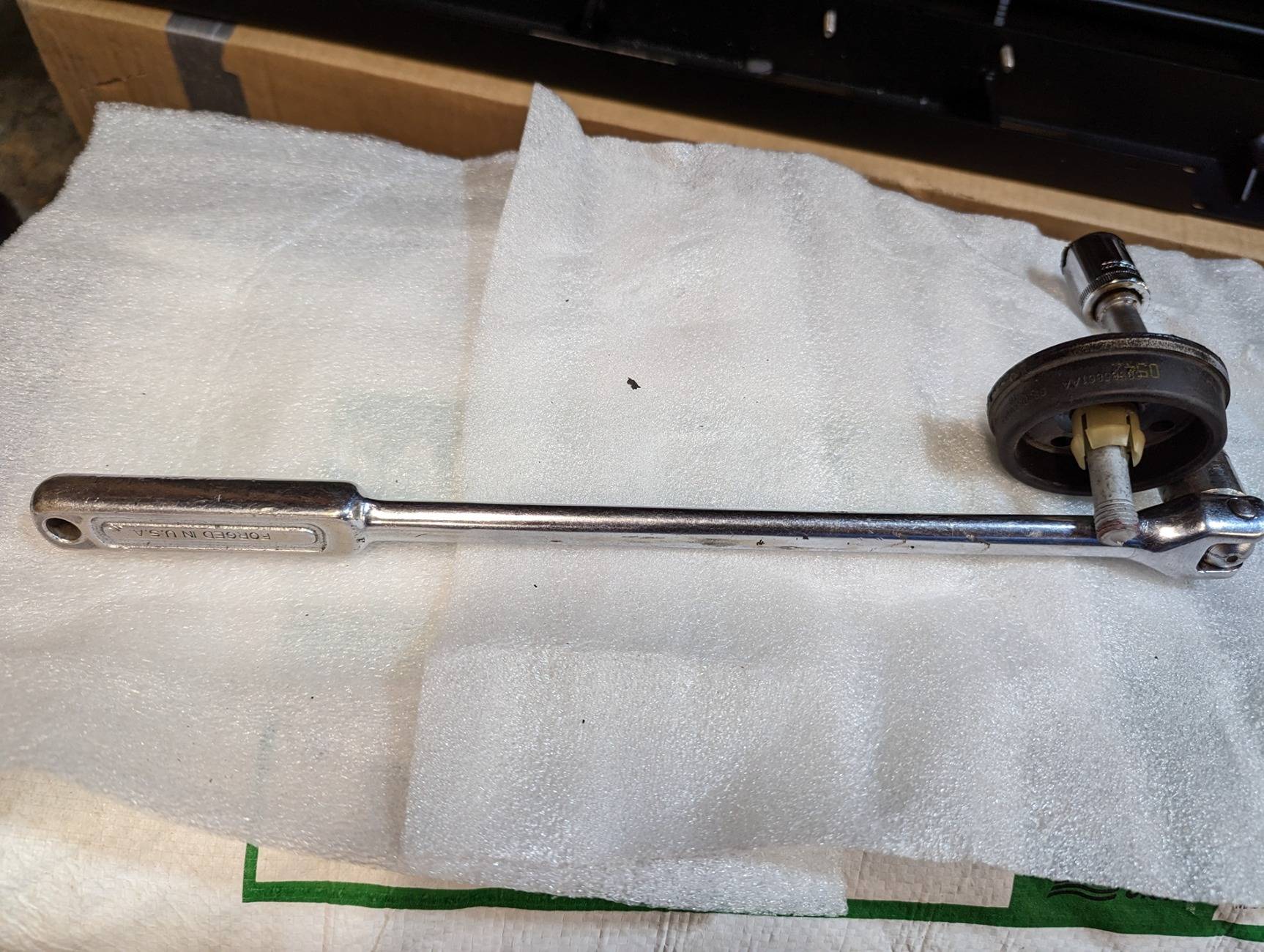 Jeep Gladiator DIY: Remove and replace drivers broken body mount bolt -- how-to instructions w/ photos PXL_20230324_010135529