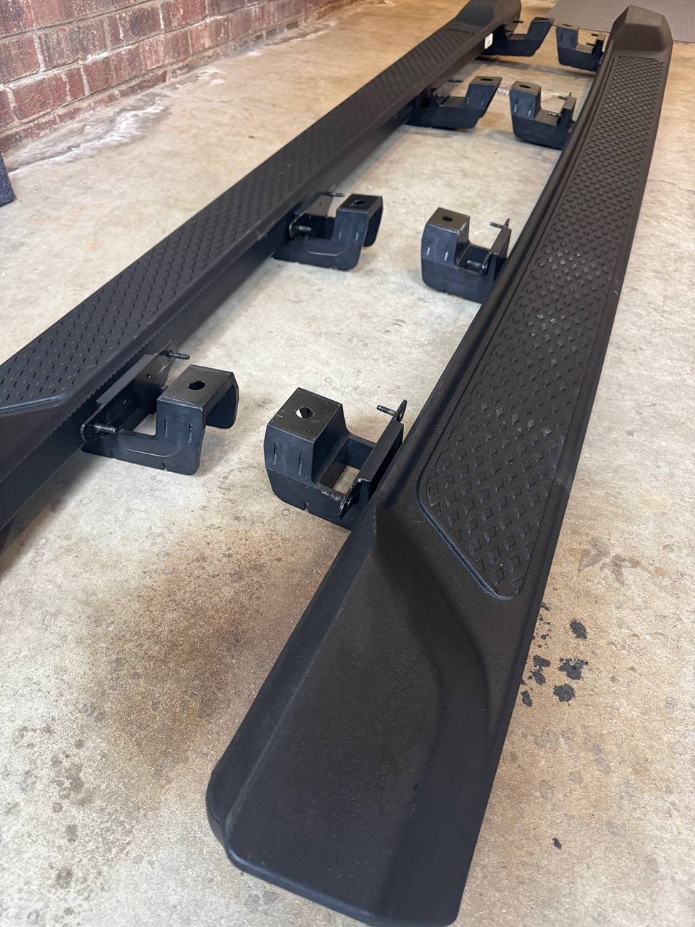 Jeep Gladiator OEM Mopar Running Boards, Side Steps -  68341196AA / 68341197AA IMG_8678