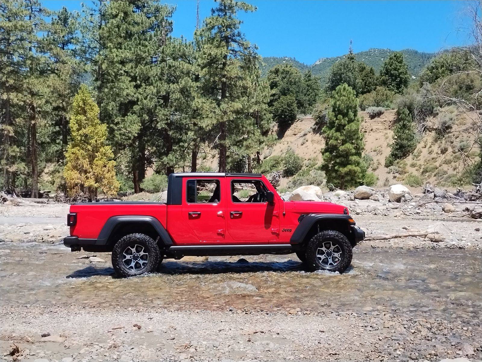 Jeep Gladiator Gladiators on Mopar 2" Lift Kit image000000