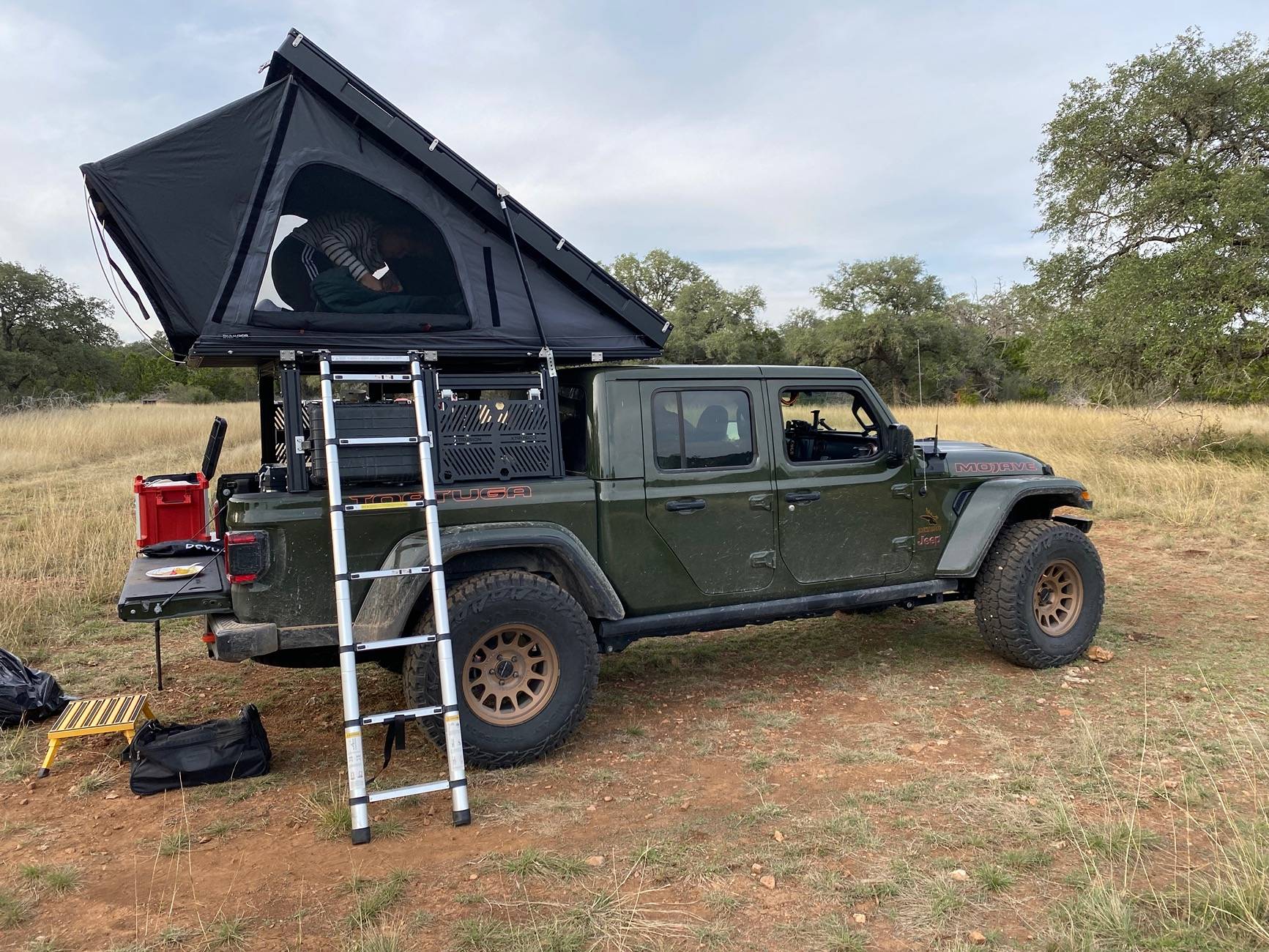 Jeep Gladiator Can I add 1 or 1.5 lift to my stock Mojave and not hurt ride quality? IMG_5511