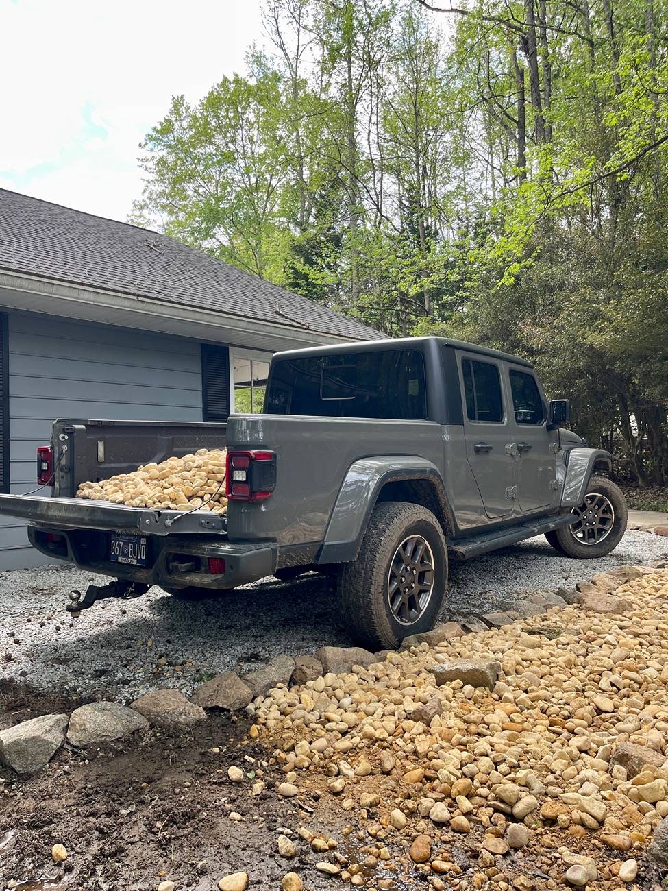 Jeep Gladiator Max Tow springs on a Rubicon? IMG_2573