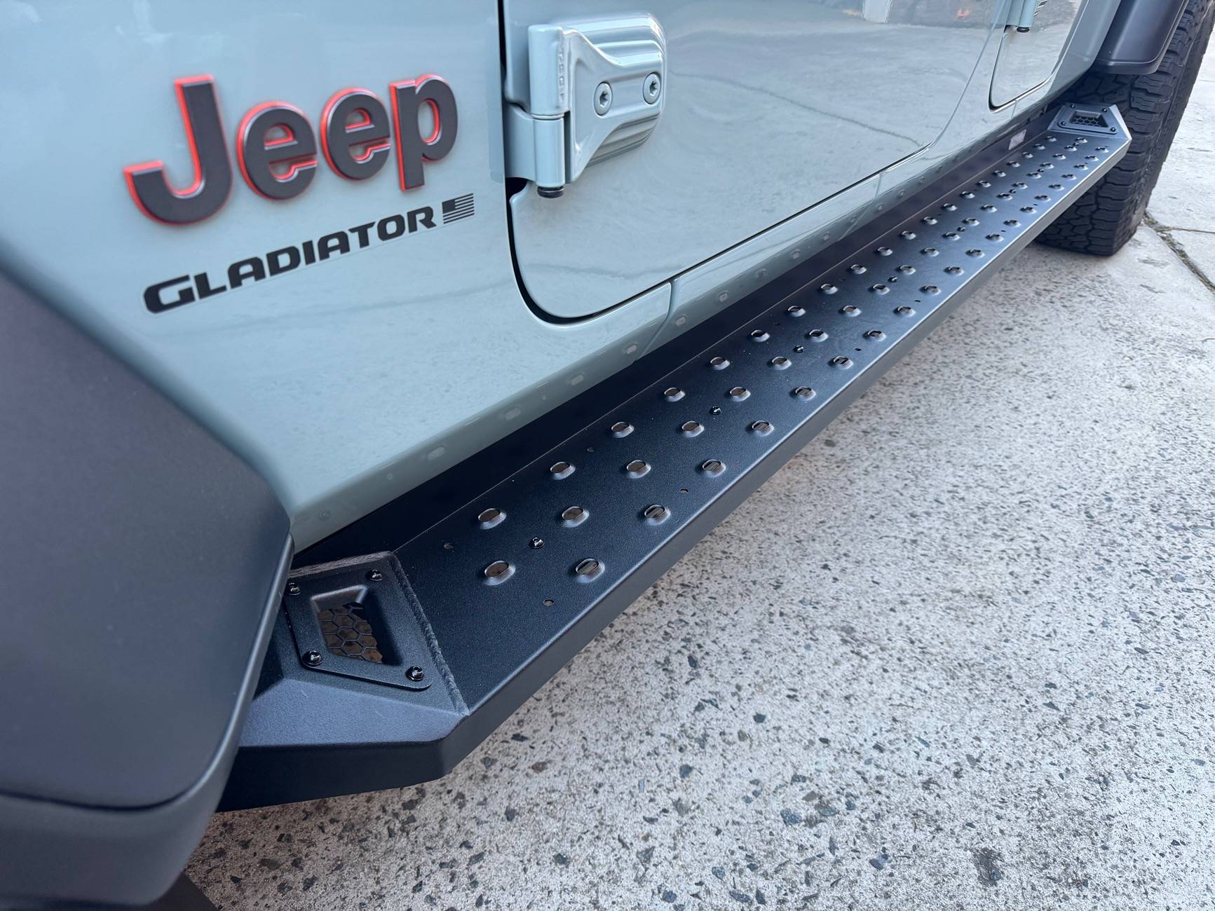 Jeep Gladiator Suggestions for side steps IMG_8716
