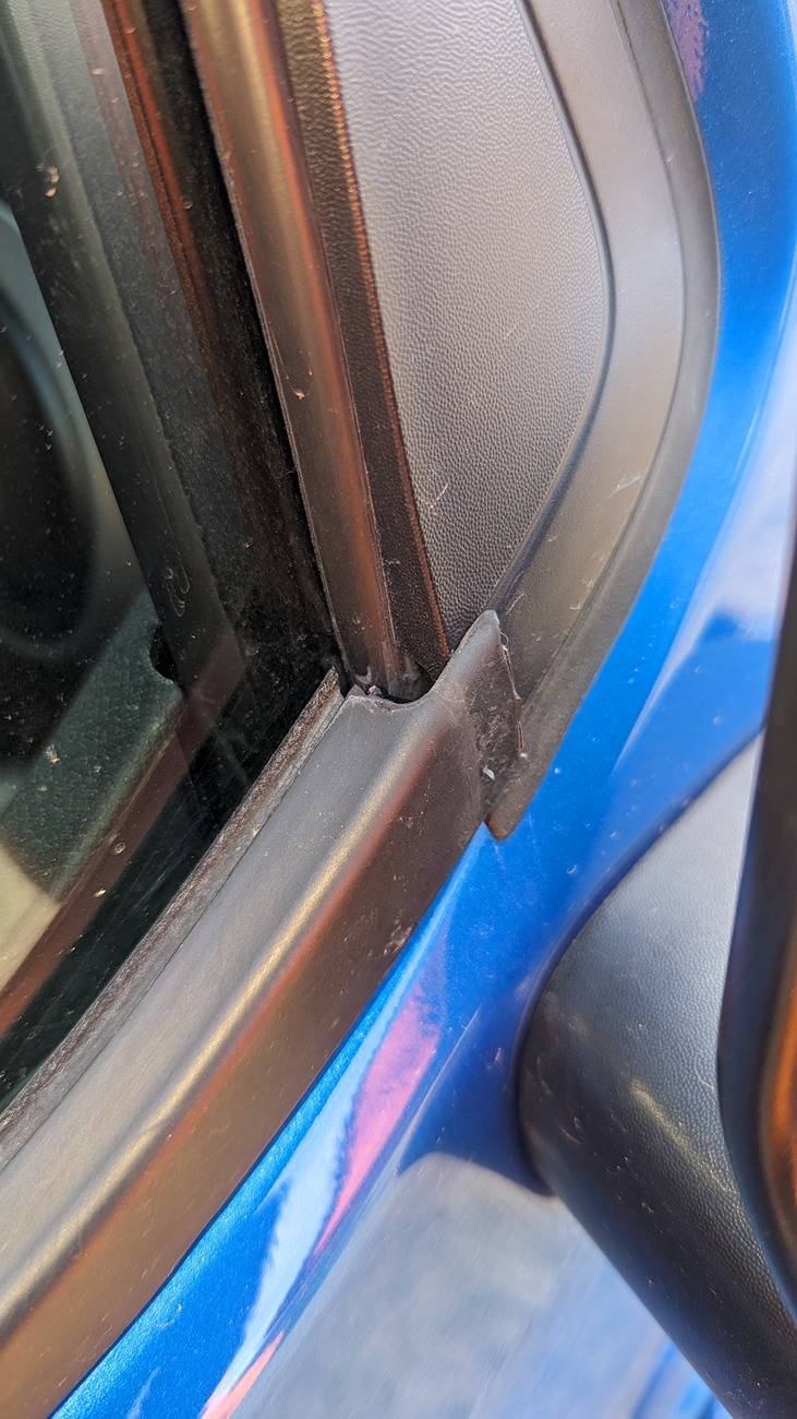 Jeep Gladiator '21 Willy's corrosion repairs - Not happy experience PXL_20250316_153755374
