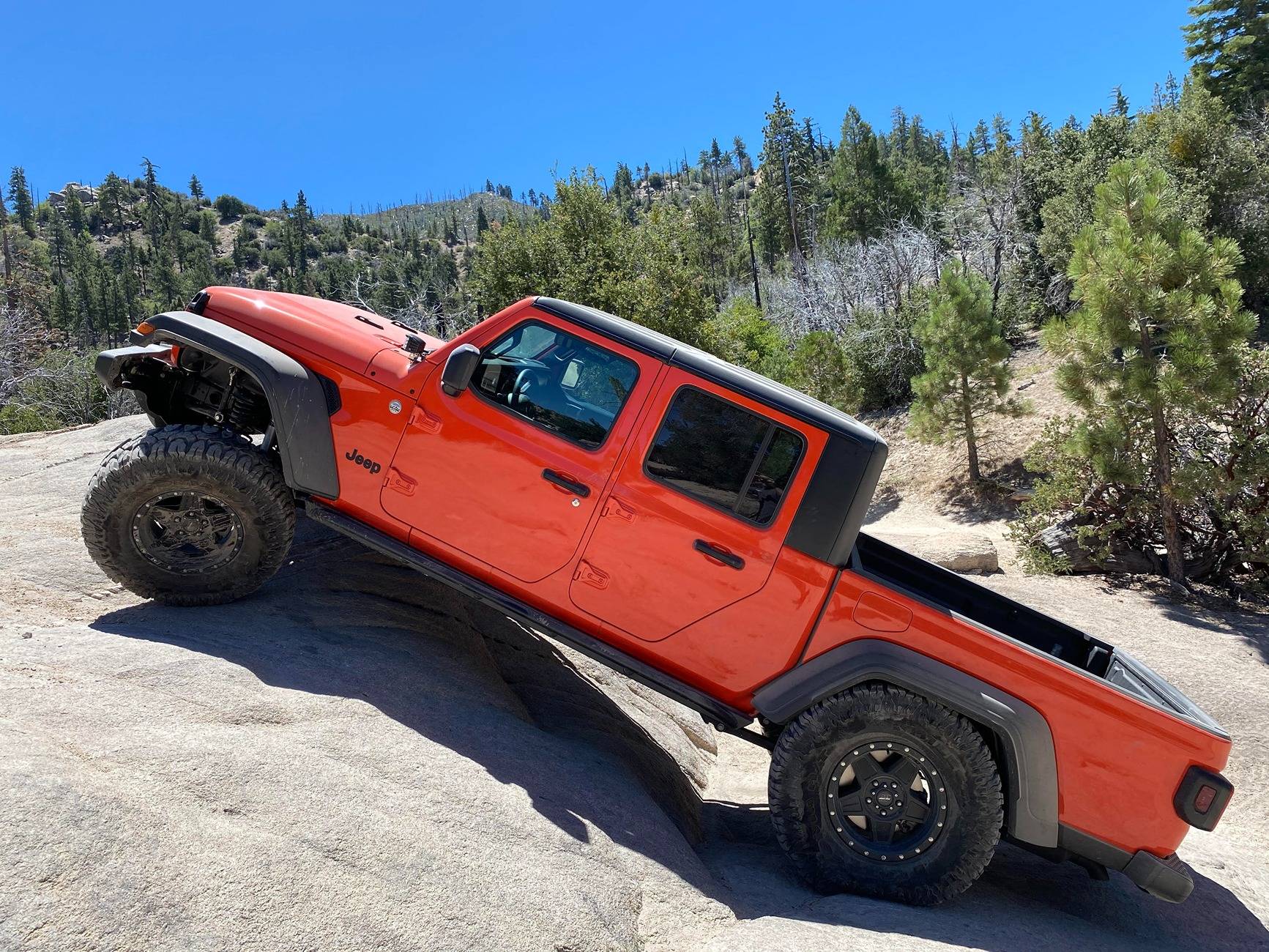 Jeep Gladiator 2025 Gladiator Big Bear Edition Exclusively for California flex1