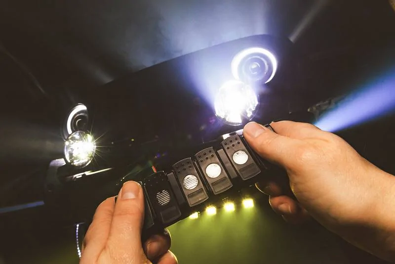Jeep Gladiator Product of the Week: Trigger Wireless Control Systems Trigger_6_Remote_lights