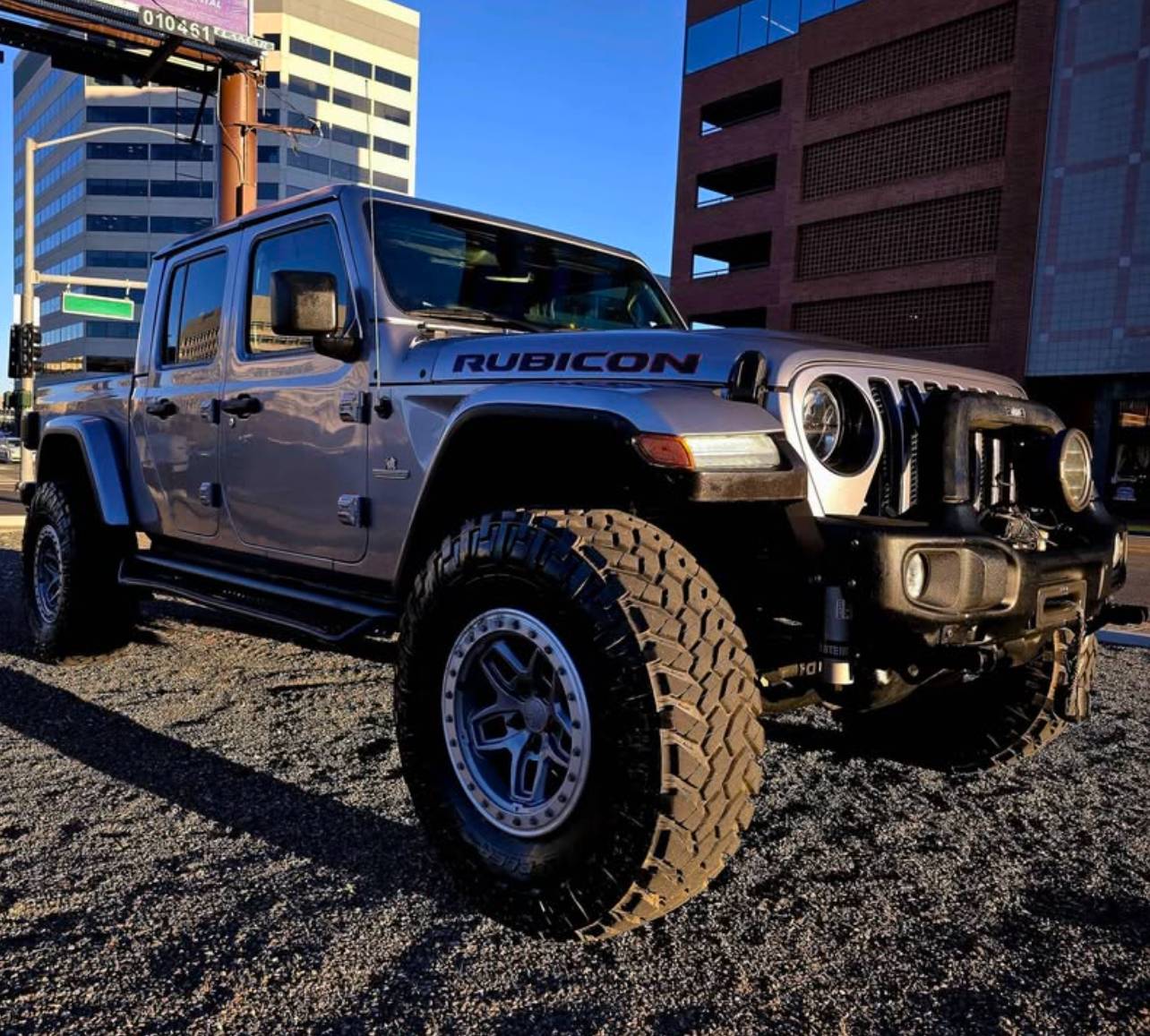 Jeep Gladiator BILLET SILVER Gladiator JT Club IMG_8313