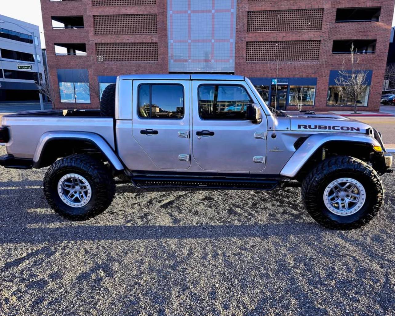 Jeep Gladiator BILLET SILVER Gladiator JT Club IMG_8314