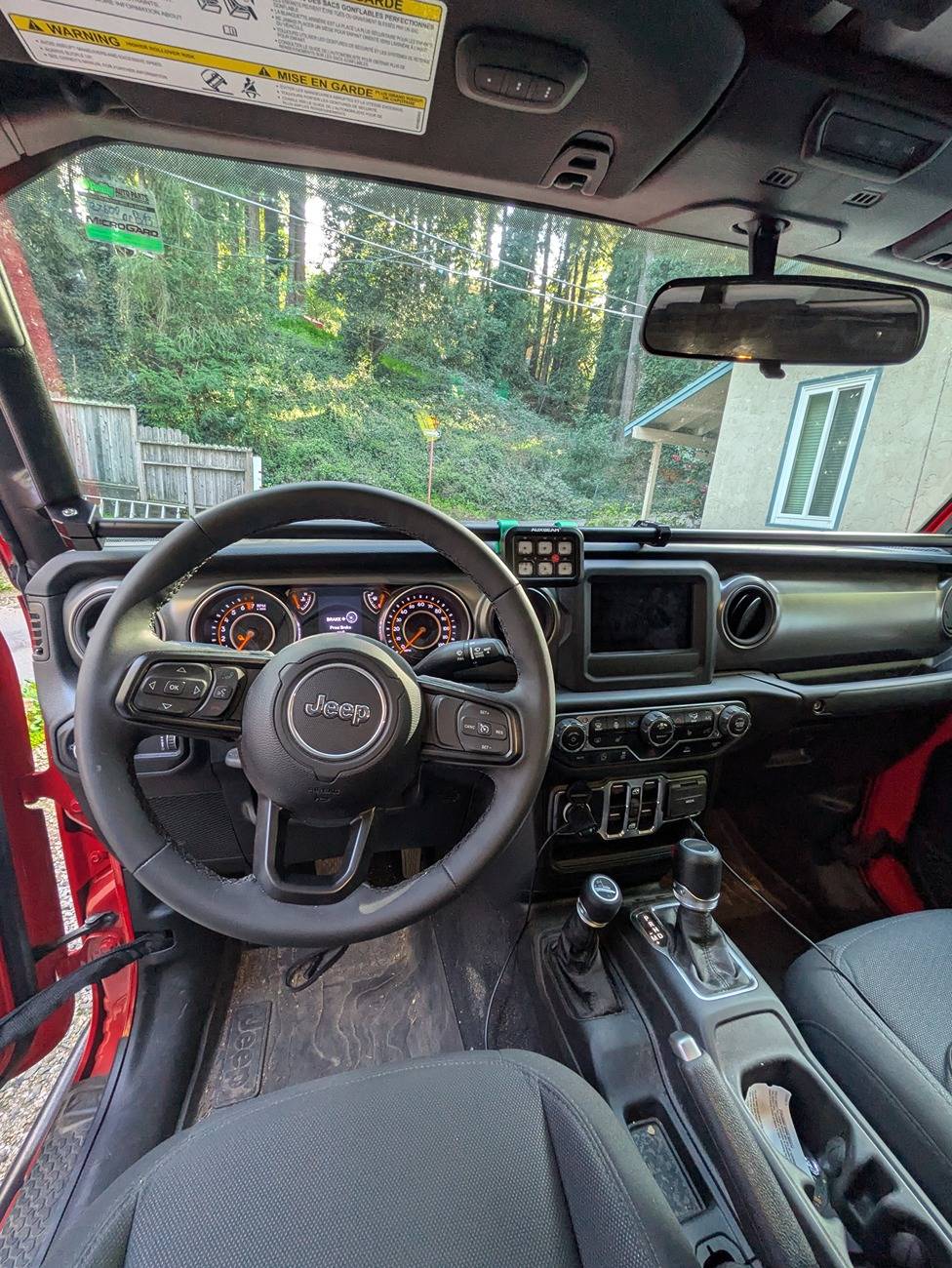 Jeep Gladiator Almost Rubicon - Family camper, weekend overlander, TJ tower PXL_20250321_235006670