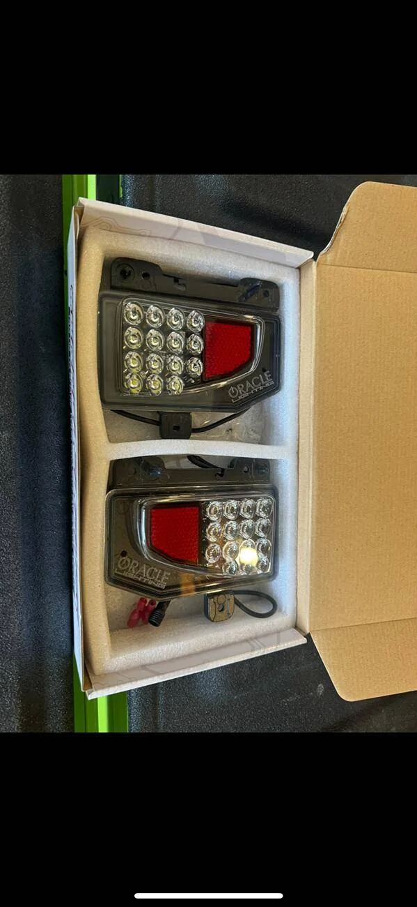 Jeep Gladiator Oracle rear bumper lights and Oem receiver hitch IMG_5397