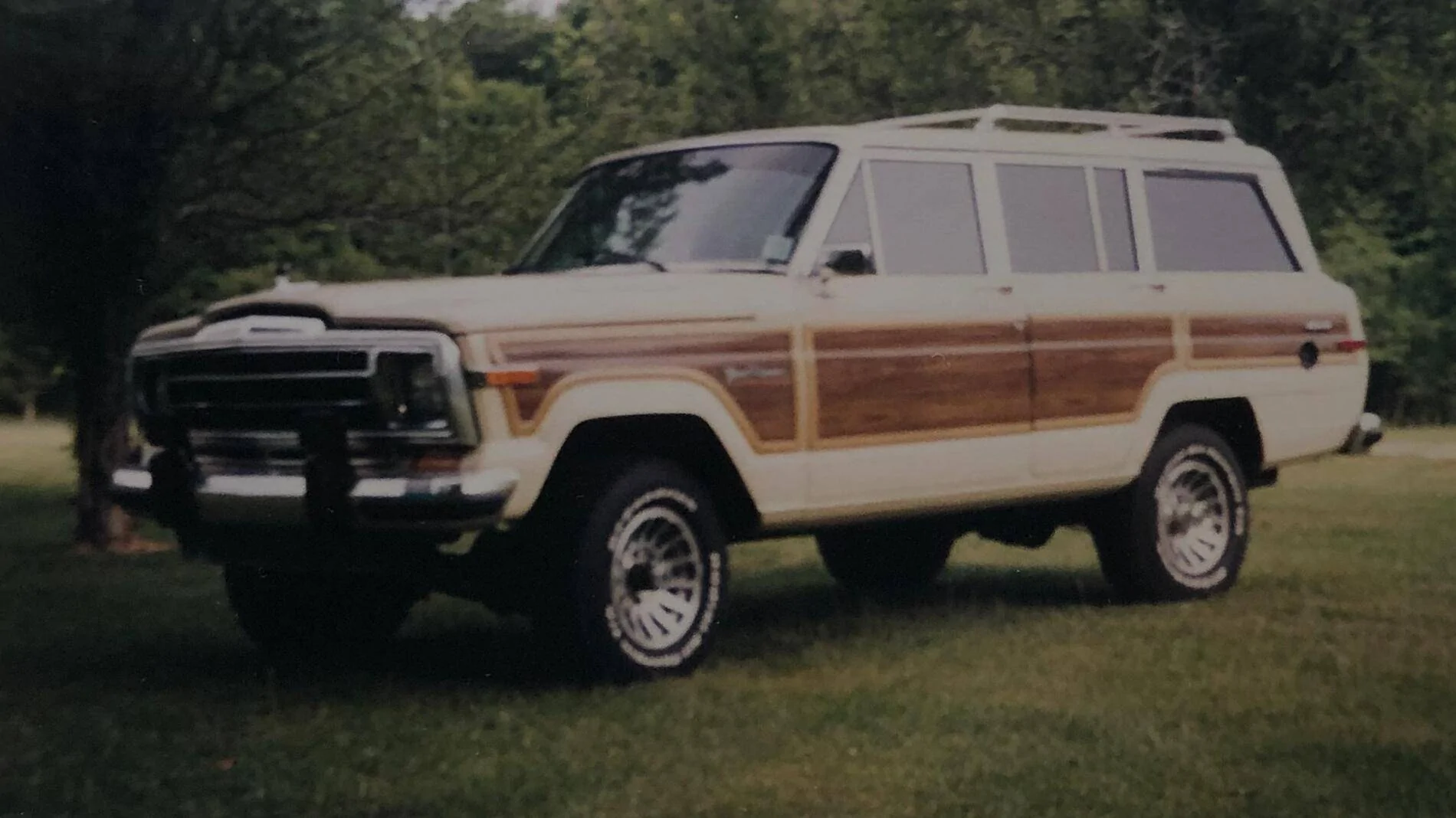 Jeep Gladiator Jeeps during the AMC years......... IMG_0865