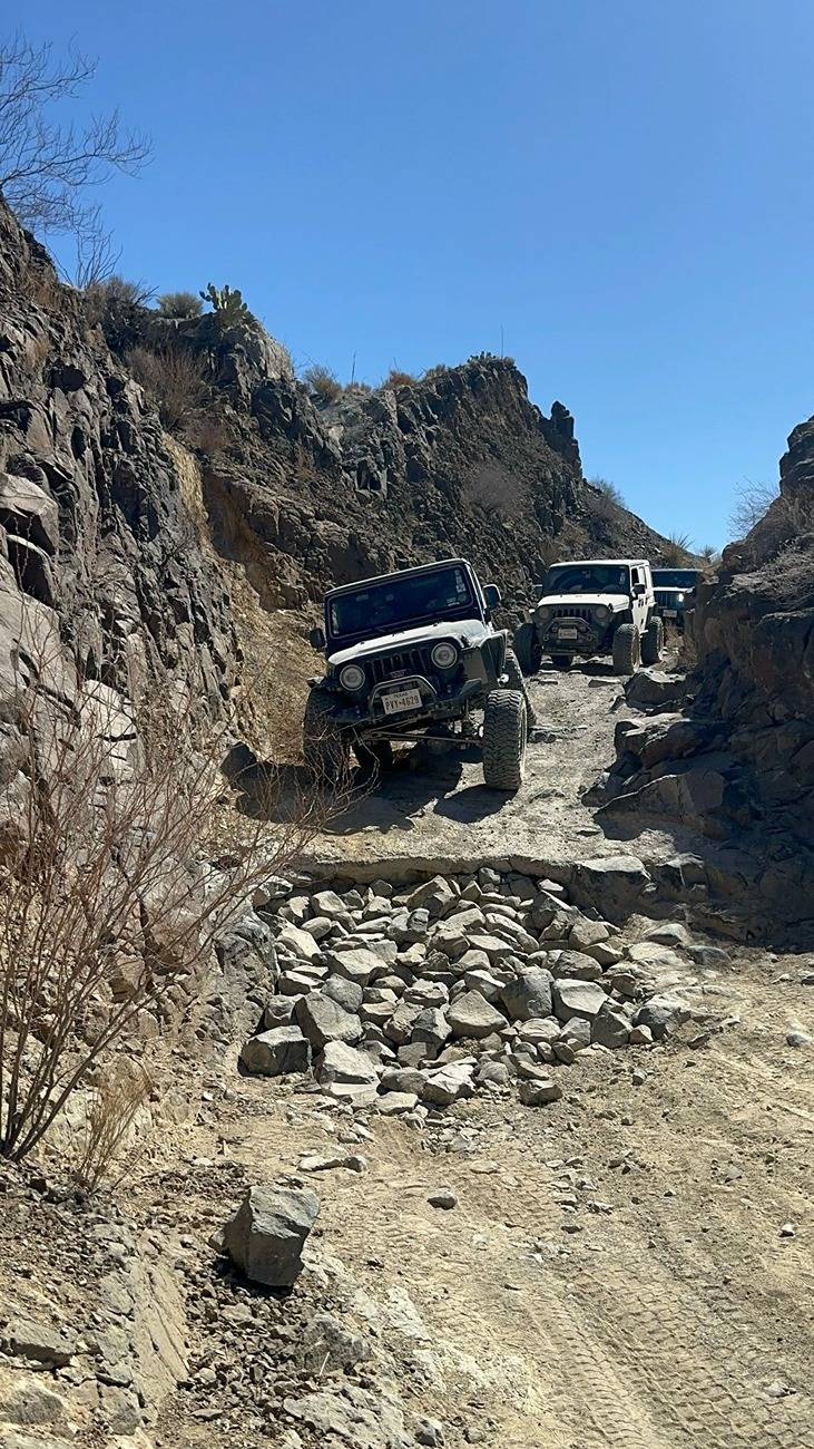 Jeep Gladiator Big Bend National Park 9cd7a438-1448-4fd7-85b6-9a5a41e78f6c.JPEG