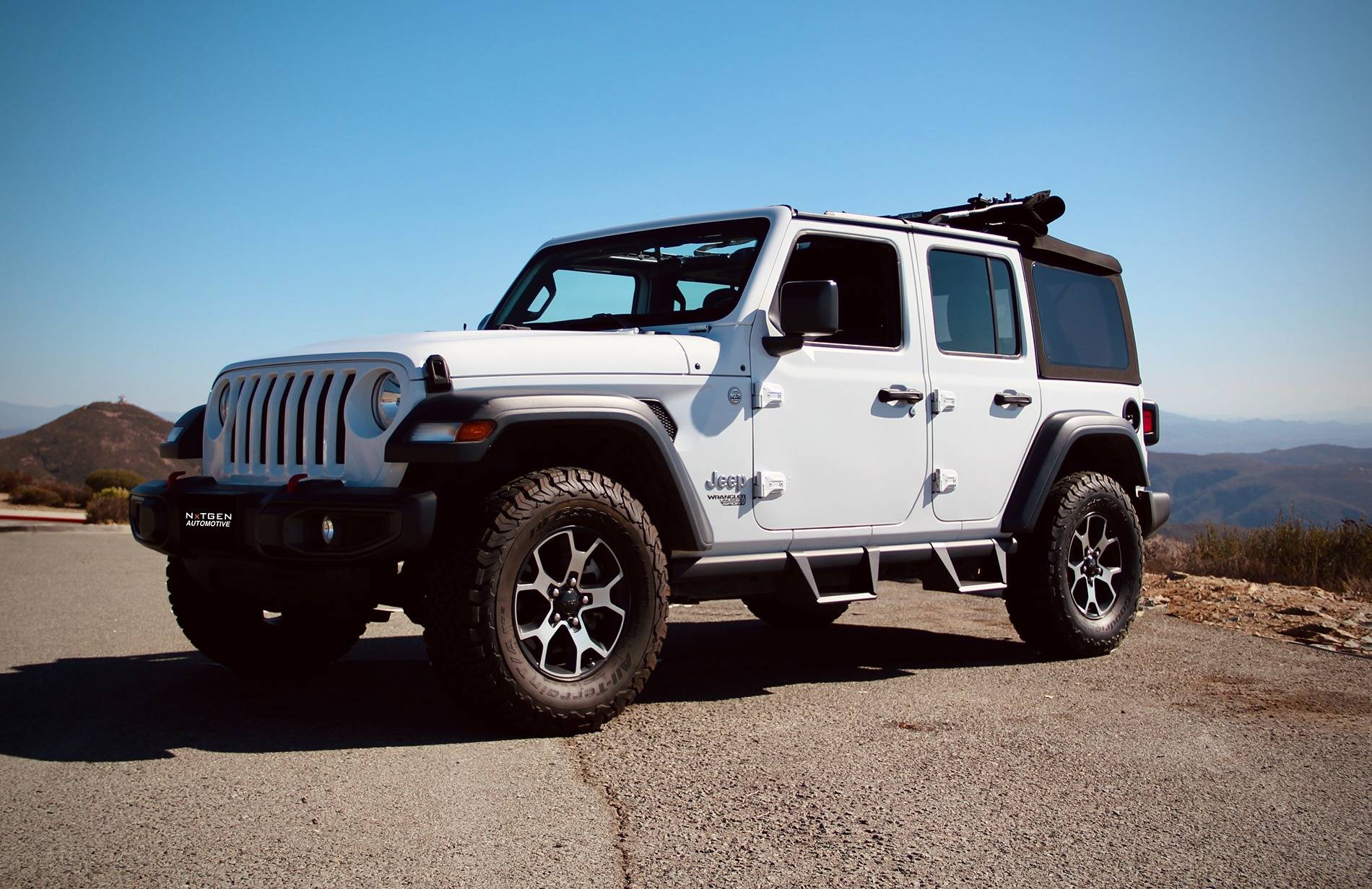 Jeep Gladiator She Said It's Hard to Get In IMG_4930.JPG
