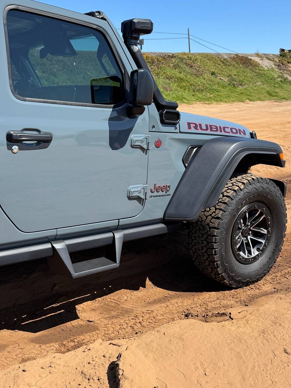 Jeep Gladiator She Said It's Hard to Get In IMG_6545.JPG