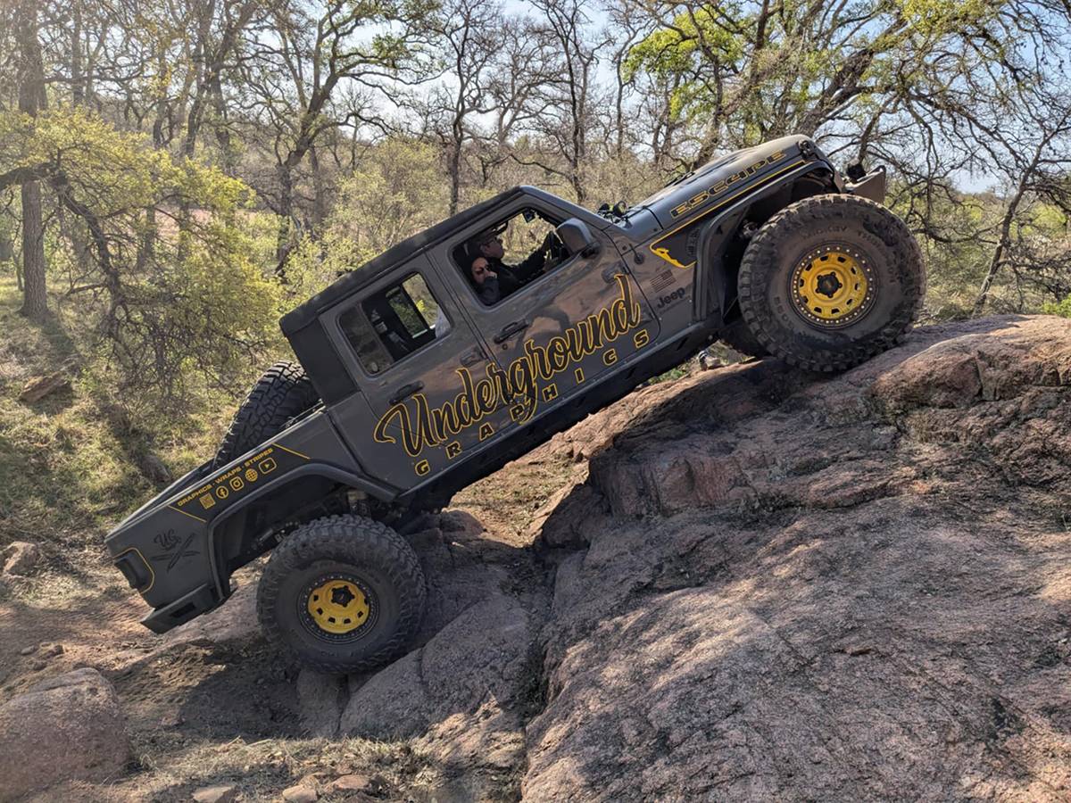 Jeep Gladiator Underground Graphics Gladiator at Jeep Jamboree Texas Spur IMG_2759.JPG