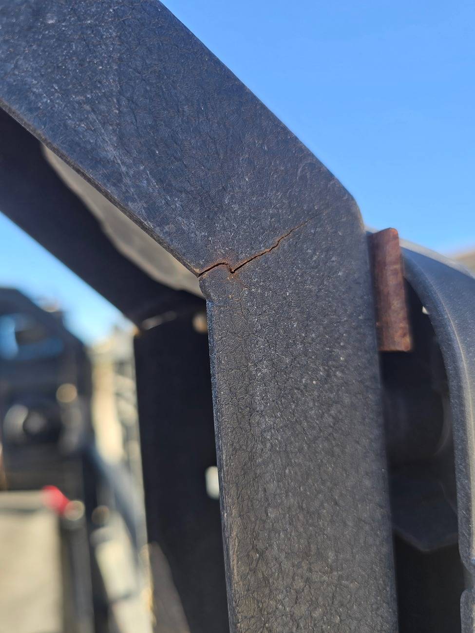 Jeep Gladiator Fishbone Rack severe failure at all 4 corners after 2 yrs 1000023109