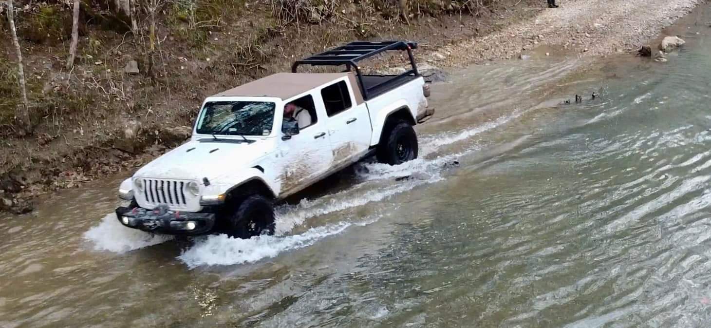 Jeep Gladiator Update with Pics - Tan Softopper vs. Premium Twill Bestop Supertop2 1000003766