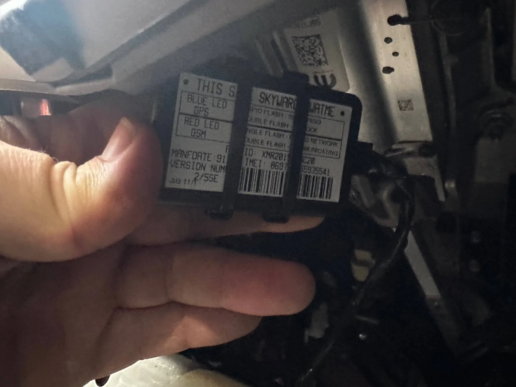 Jeep Gladiator Dealer installed GPS? IMG_5853