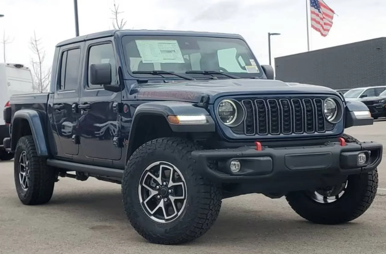 Jeep Gladiator Fathom Blue Gladiator JT Club 🔹 IMG_9350