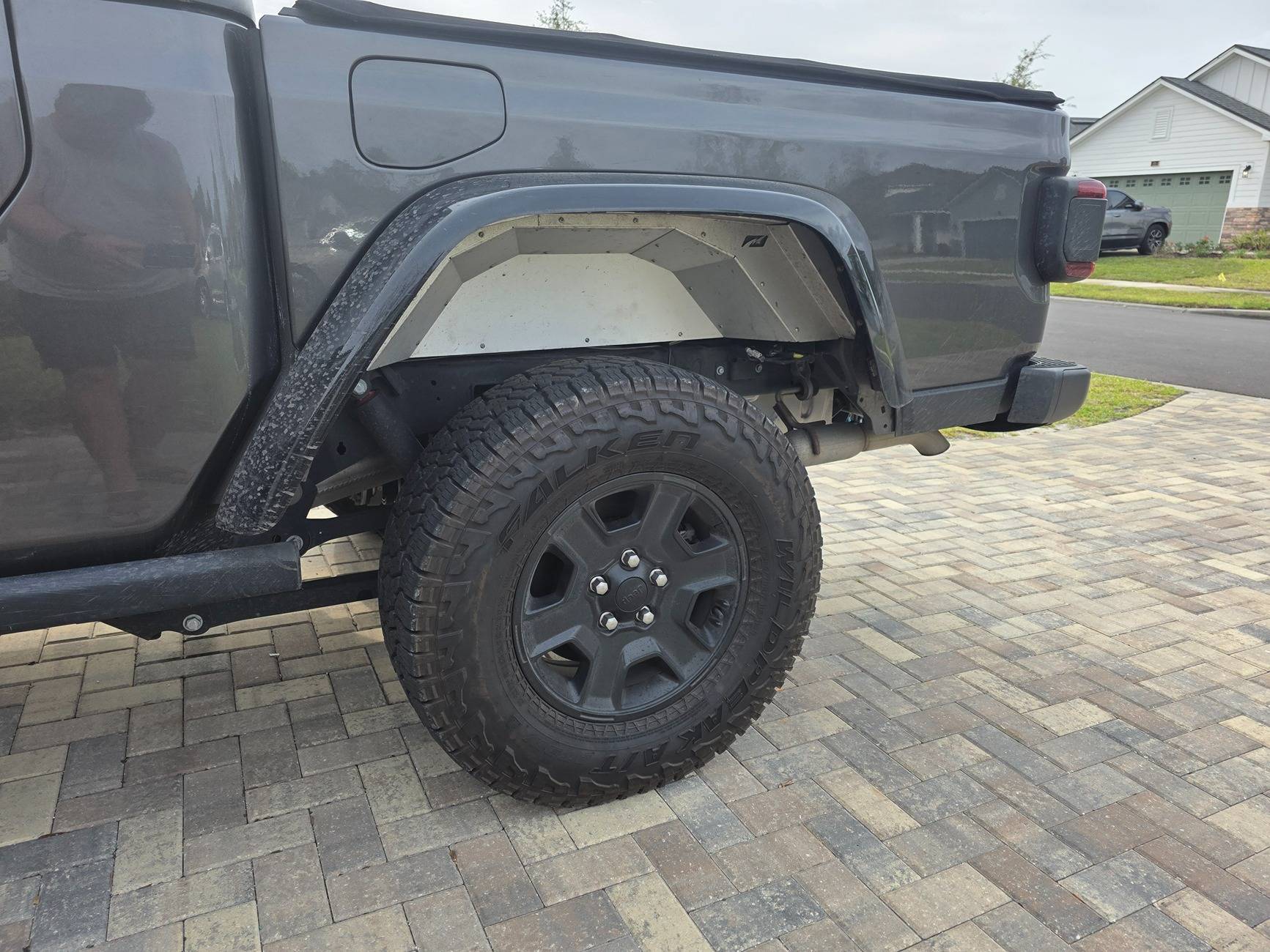 Jeep Gladiator Replacing OEM JT Rubican fenders and inner fenders 17432569733576649326363339972395