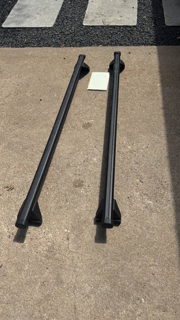 Jeep Gladiator Yakima Long Arm ($175); Bed Rail Crossbars ($100) IMG_0467 Lar